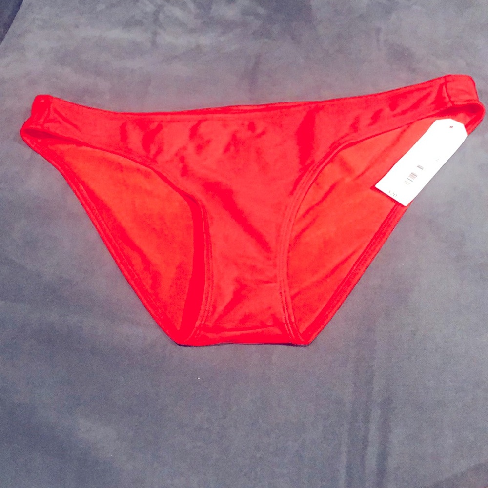 Women’s swimwear, size L